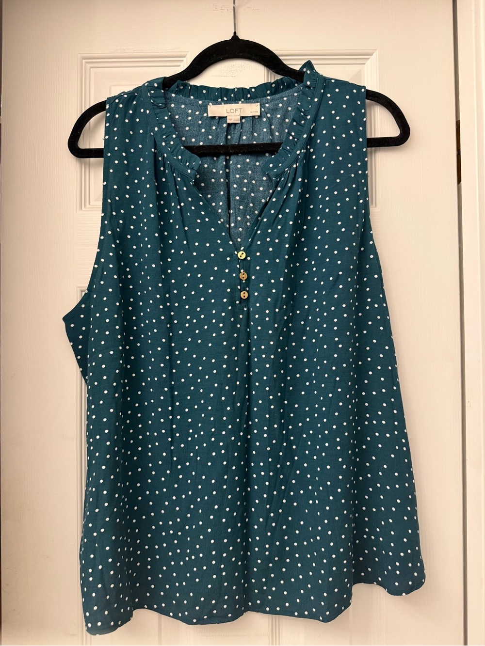 LOFT Teal Polka Dot Sleeveless Tank top Petite